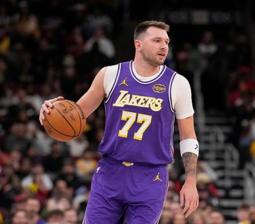 杨希感恩邵,佳一陪伴,并肩前行,BG真人视讯,BG真人,(Sports),BG视讯官网,BG真人官方平台