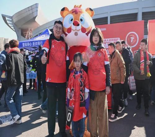 火箭力克湖,人夺三分优,负季后赛席,BG真人视讯,BG真人,(Sports),BG视讯官网,BG真人官方平台